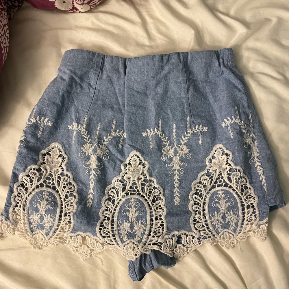 LF Lace Skort